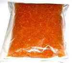 Sachet de 1.000 g de gel de silice coloré orange, idéal pour absorber l'humidité et surveiller visuellement la saturation grâce à son indicateur de couleur.