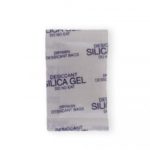 Photo de gel de silice alimentaire, conçu pour absorber l'humidité et préserver la fraîcheur des produits alimentaires. Conforme aux normes de sécurité, ce gel de silice offre une protection efficace contre la moisissure et la détérioration des denrées sensibles.